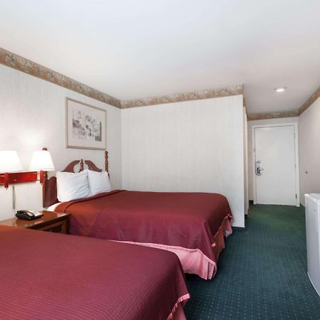 Travelodge By Wyndham Great Barrington Berkshires Exteriör bild