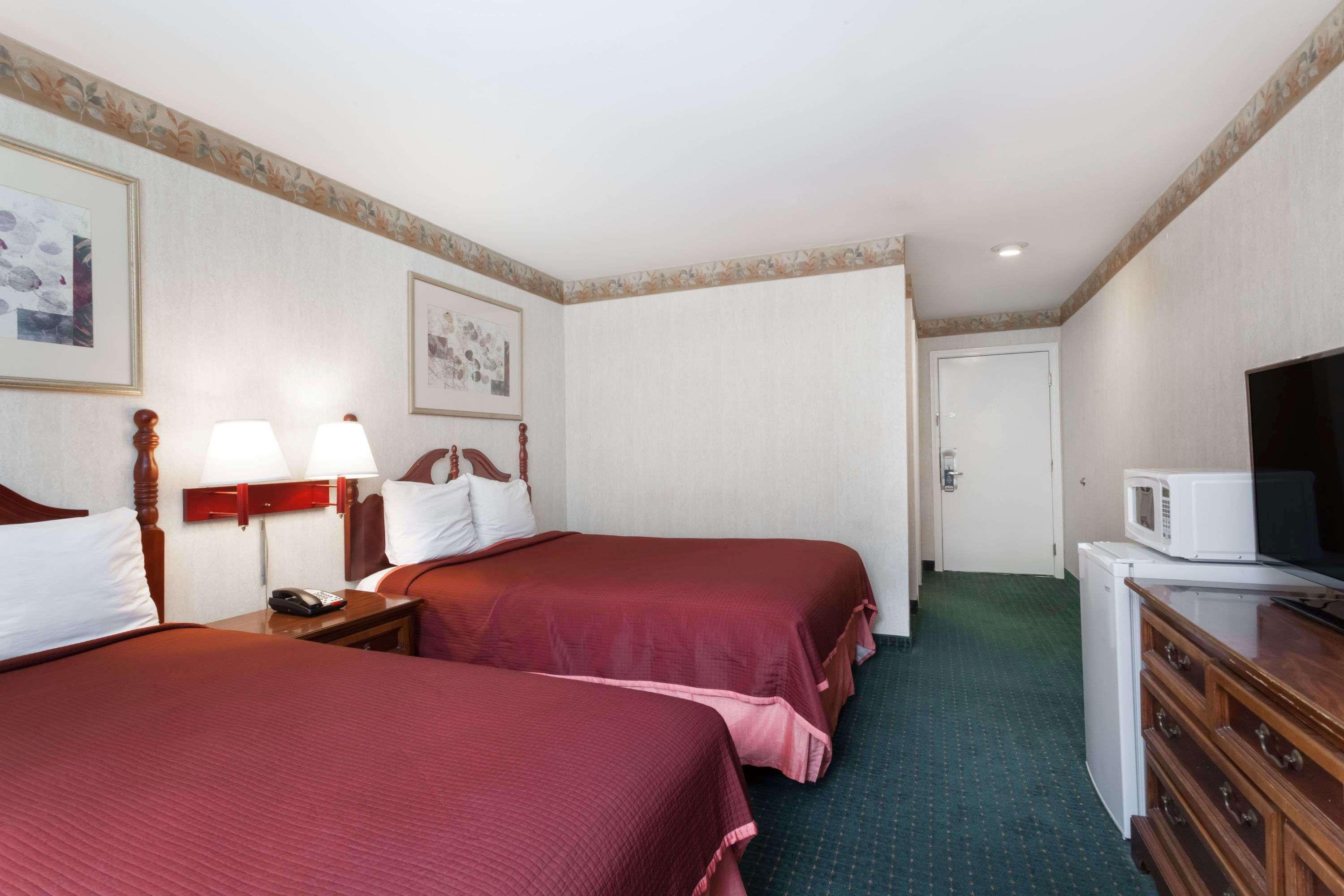 Travelodge By Wyndham Great Barrington Berkshires Exteriör bild
